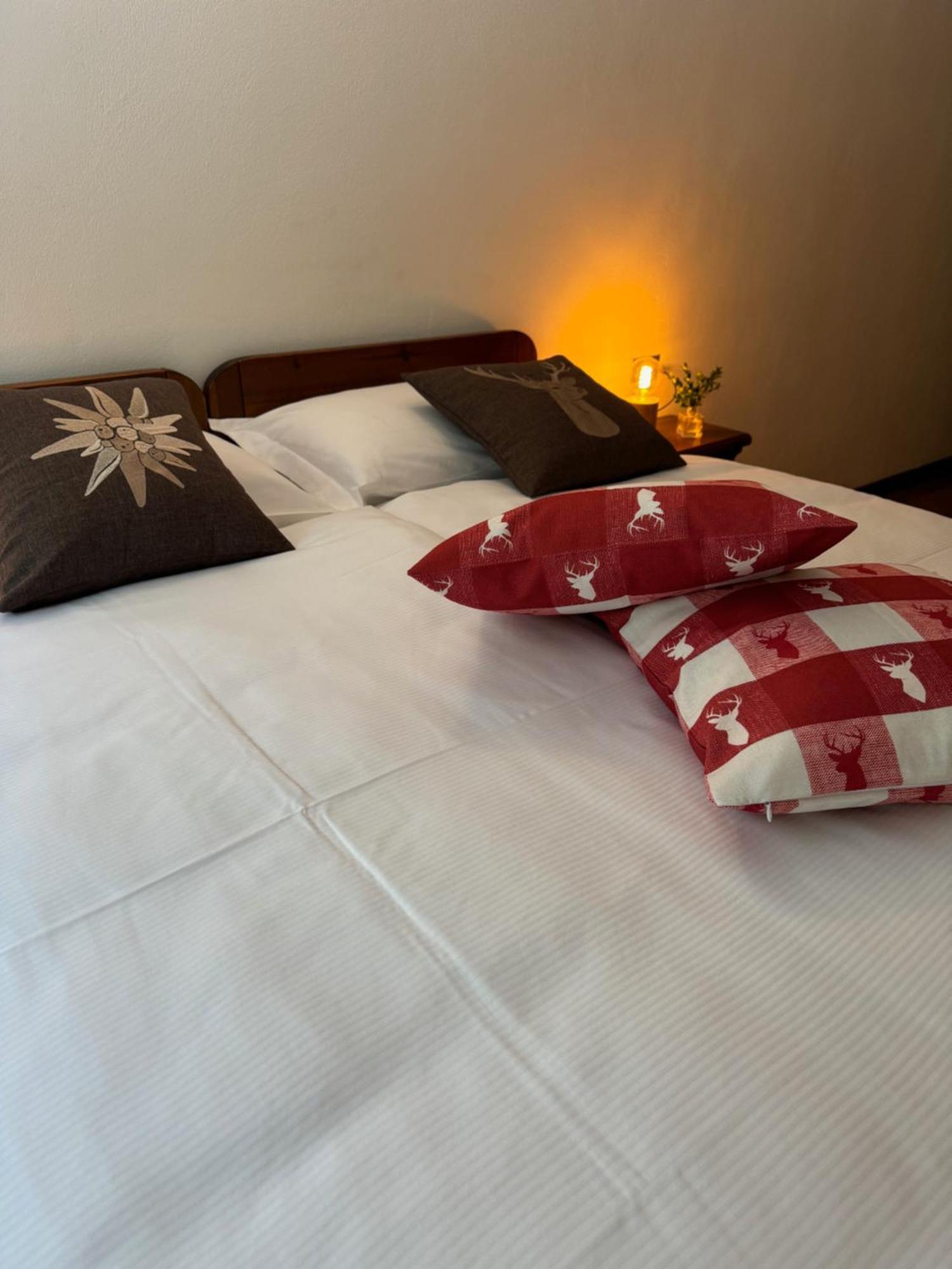 Hotel Miramonti Campodolcino Buitenkant foto