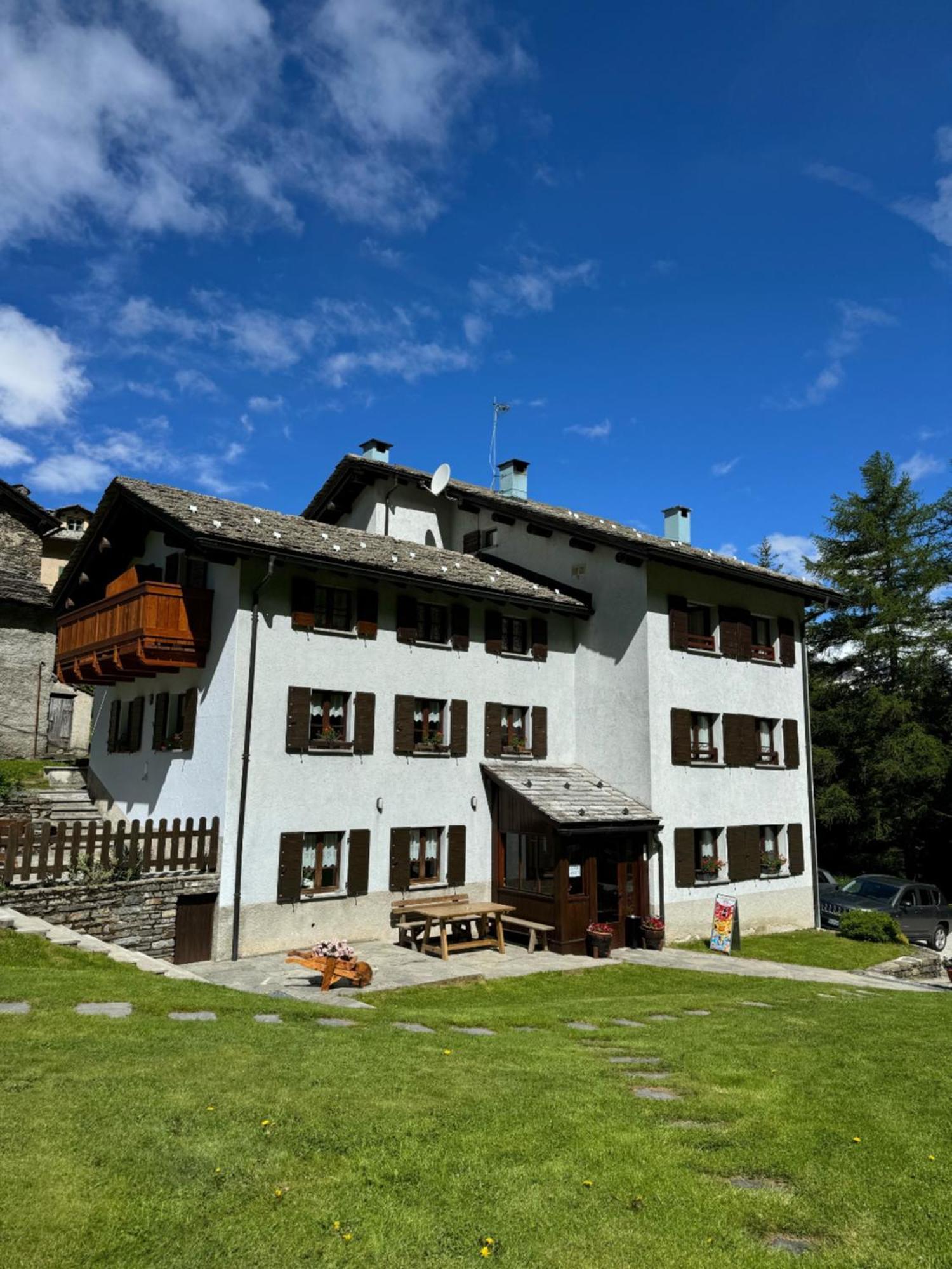 Hotel Miramonti Campodolcino Buitenkant foto